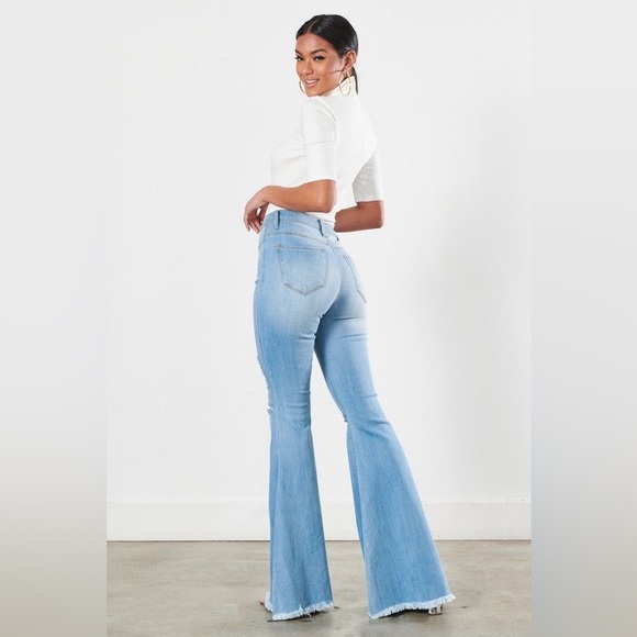 Distressed Frayed Hem Ultra Flare Bell Bottom Jeans - Vibrant M.i.U - Picture 5 of 6